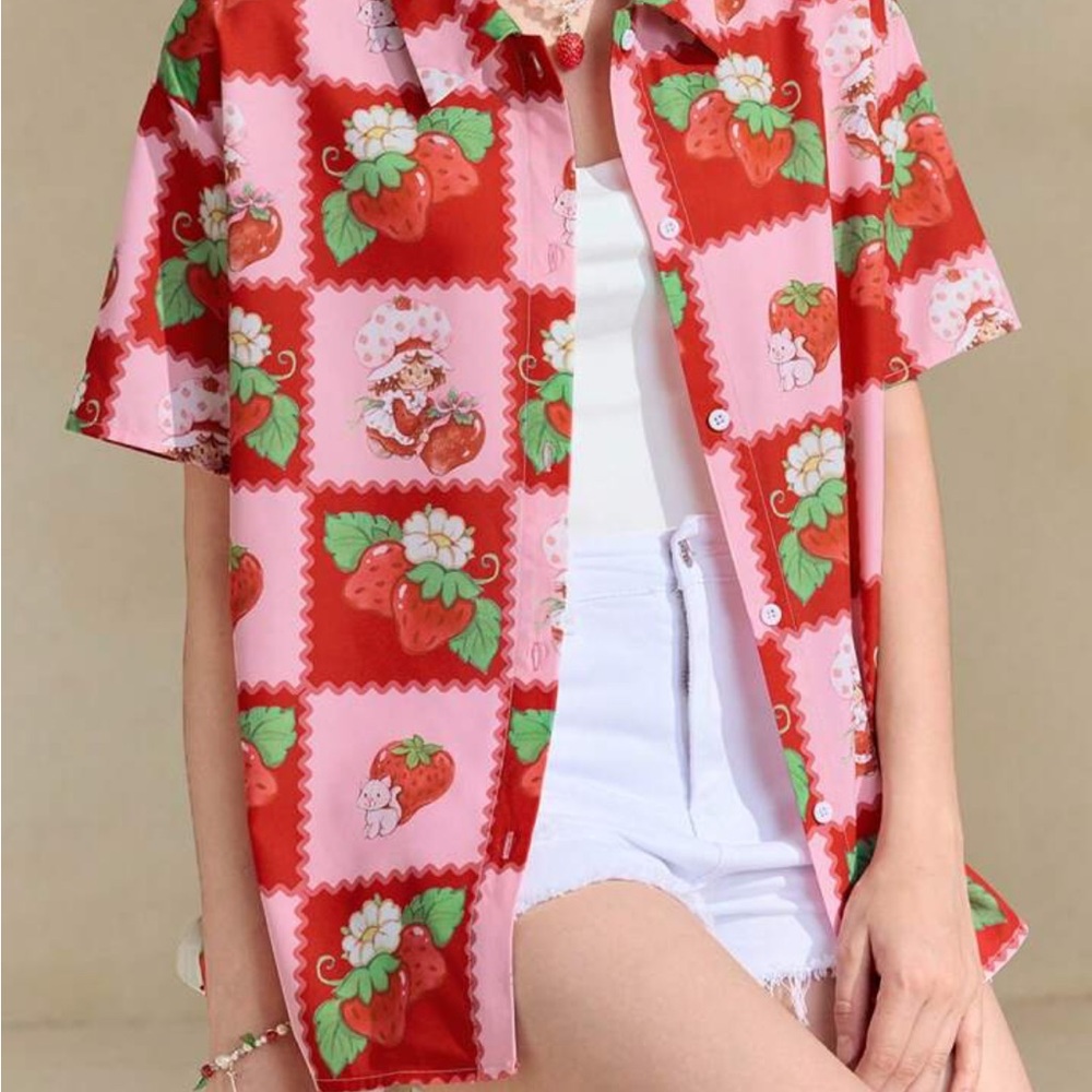 2XL Woman’s Button Up Strawberry Shortcake Blouse